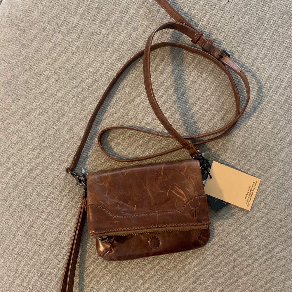 FRYE Melissa Stadium Cognac Brown Leather Foldover Crossbody Shoulder Bag NWT - Picture 3 of 9